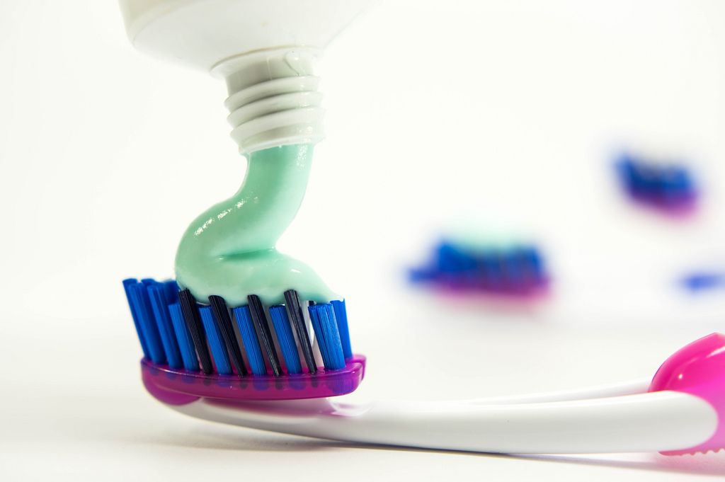 Zahnpasta gegen Akne